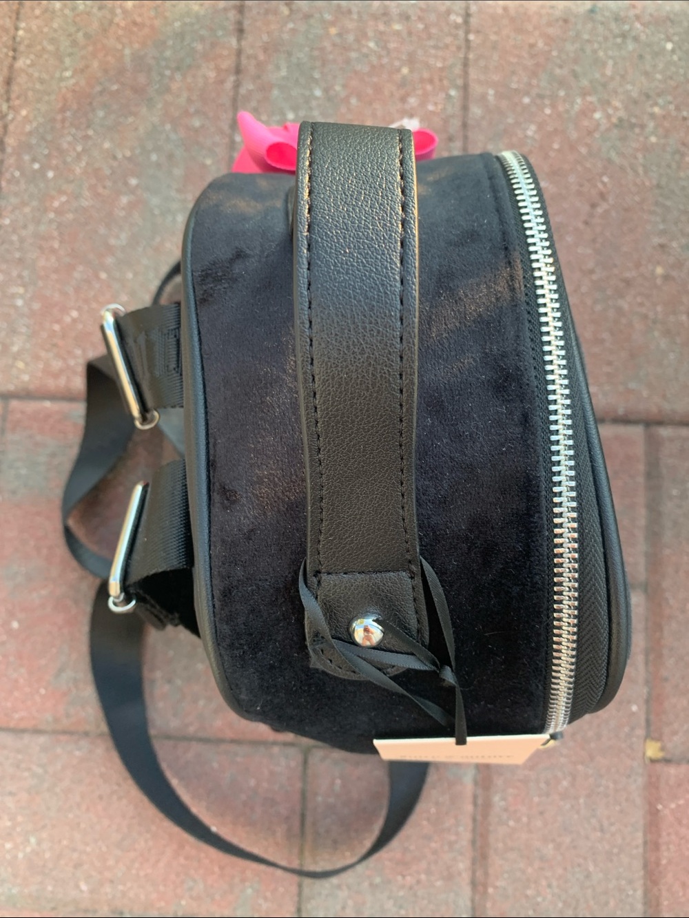 π - Juicy Couture Liquorice Backpack With Pink Bow π & Crown Charm - Picture 10 of 11